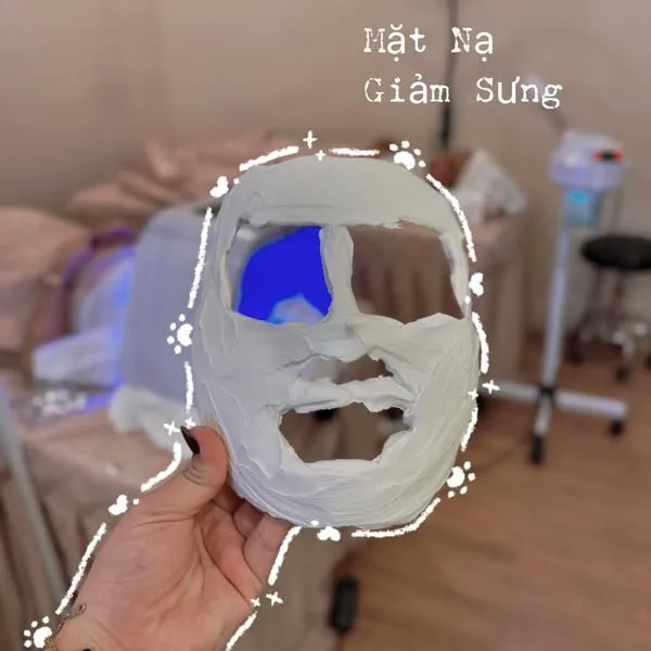 Mặt nạ phục hồi da sau khi cấy tinh chất vi điểm